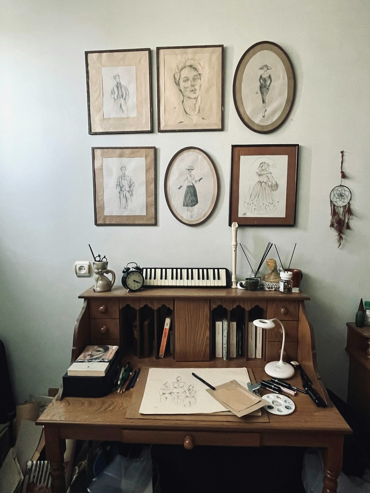 Why Art Lovers Crave The Gothic Aesthetic